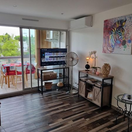 Superbe T2 Tout Confort 3 Etoiles, Entierement Renove Avec Piscine, Parking, Clim, Wifi, Netflix La Grande-Motte Zewnętrze zdjęcie