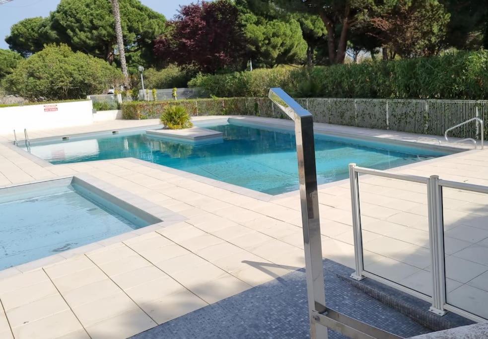 Superbe T2 Tout Confort 3 Etoiles, Entierement Renove Avec Piscine, Parking, Clim, Wifi, Netflix La Grande-Motte Zewnętrze zdjęcie