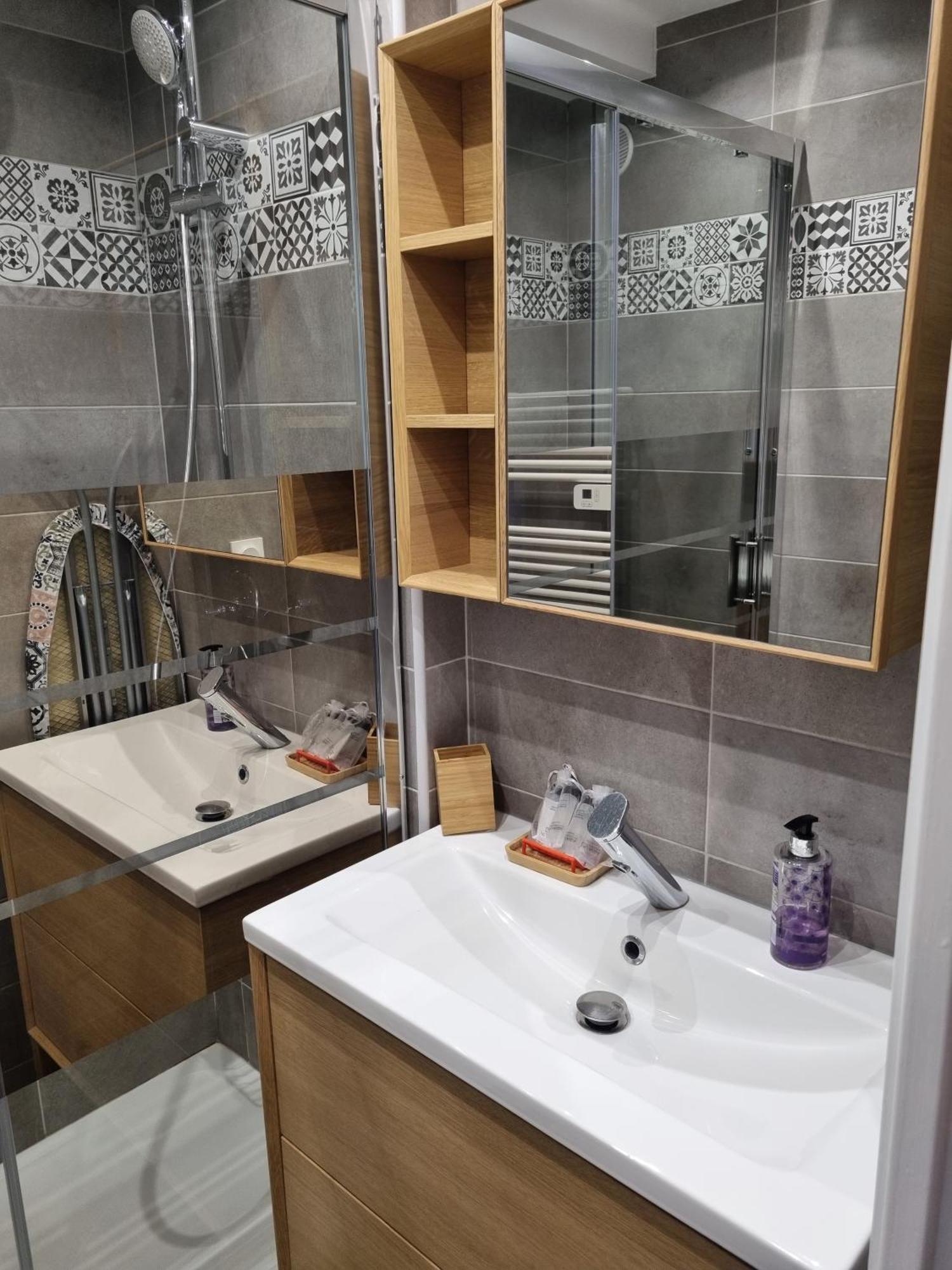 Superbe T2 Tout Confort 3 Etoiles, Entierement Renove Avec Piscine, Parking, Clim, Wifi, Netflix La Grande-Motte Zewnętrze zdjęcie